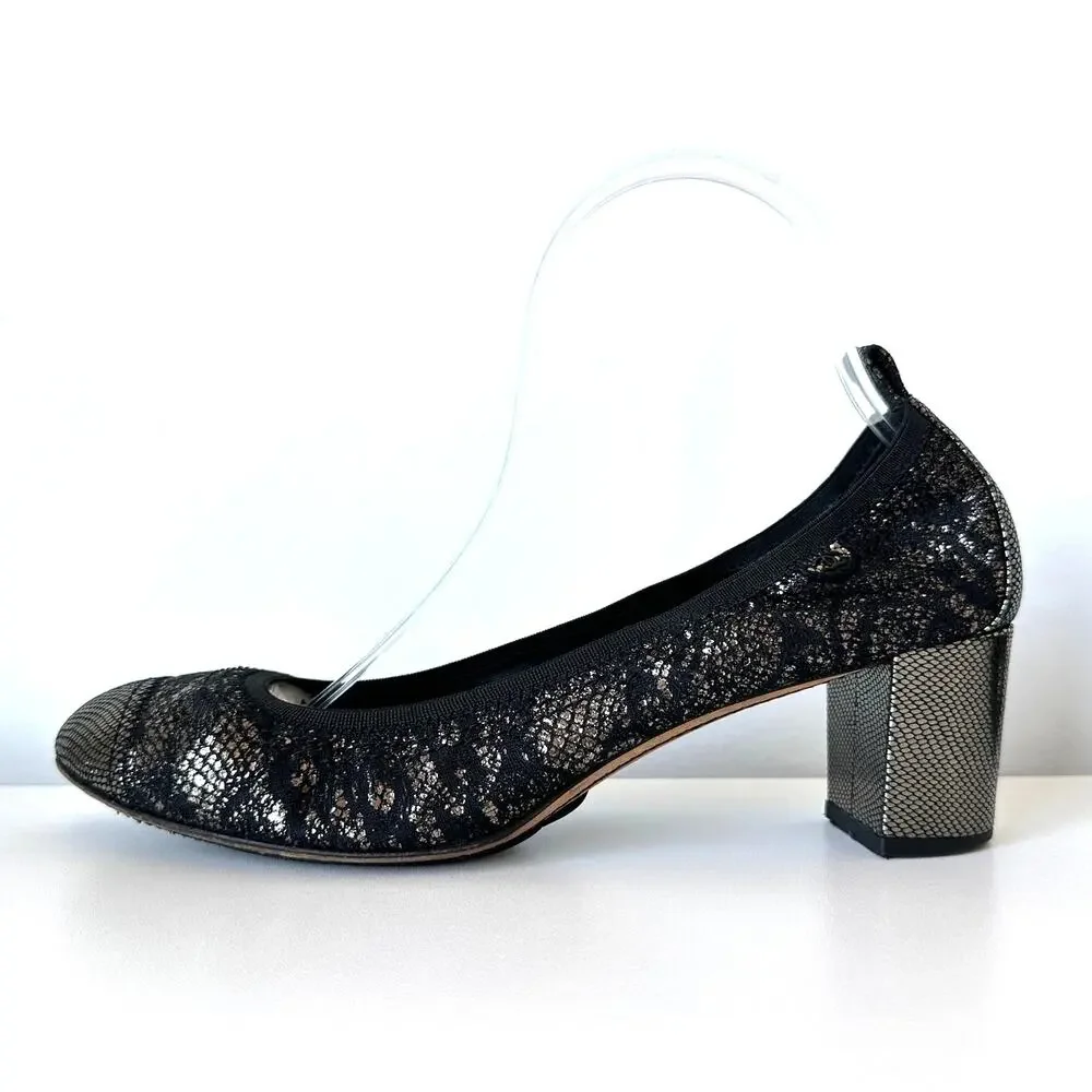 CHANEL black gold